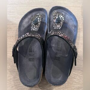 Size 38 - Birkenstocks Gizeh